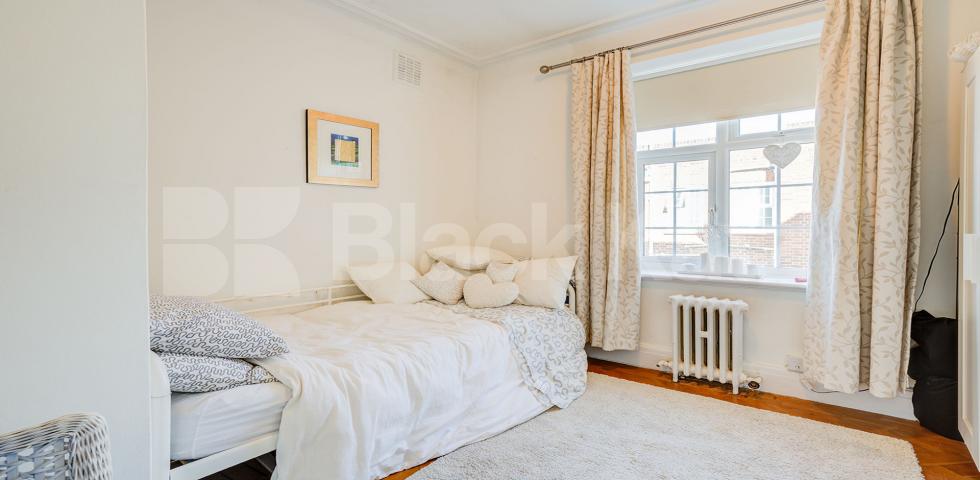 			2 Bedroom, 1 bath, 1 reception Flat			 Finchley Road, Finchley Road - Swiss Cottage